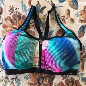 VS Front zip sports bra